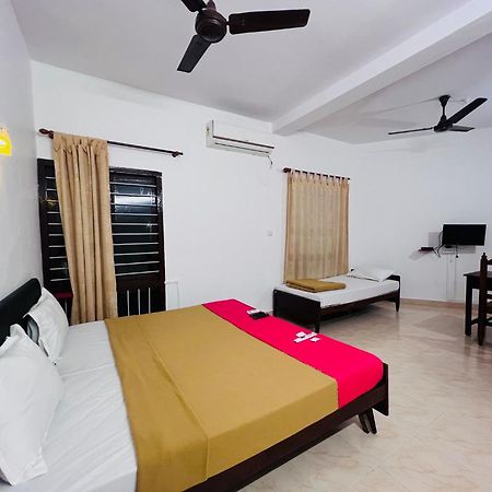 Hotel Sunday - Townhouse Club Airport Trivandrum 特里凡得琅 外观 照片