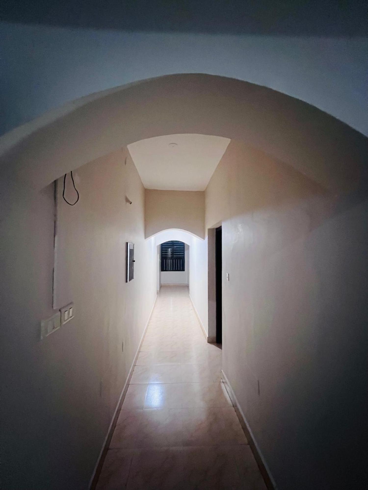 Hotel Sunday - Townhouse Club Airport Trivandrum 特里凡得琅 外观 照片