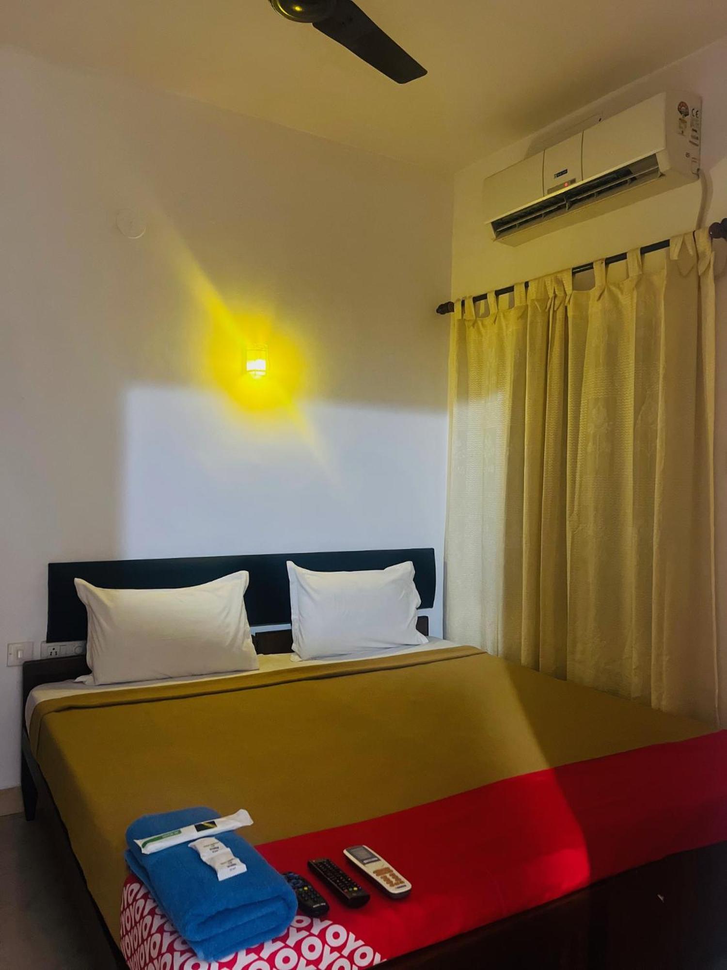 Hotel Sunday - Townhouse Club Airport Trivandrum 特里凡得琅 外观 照片